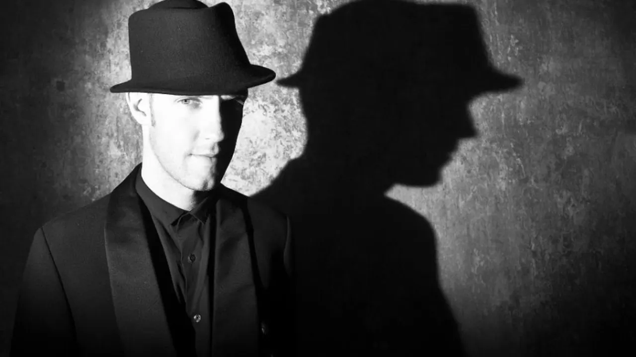 Lessizmore Celebrates 8 Years: Frivolous Live, Maayan Nidam, Pierre