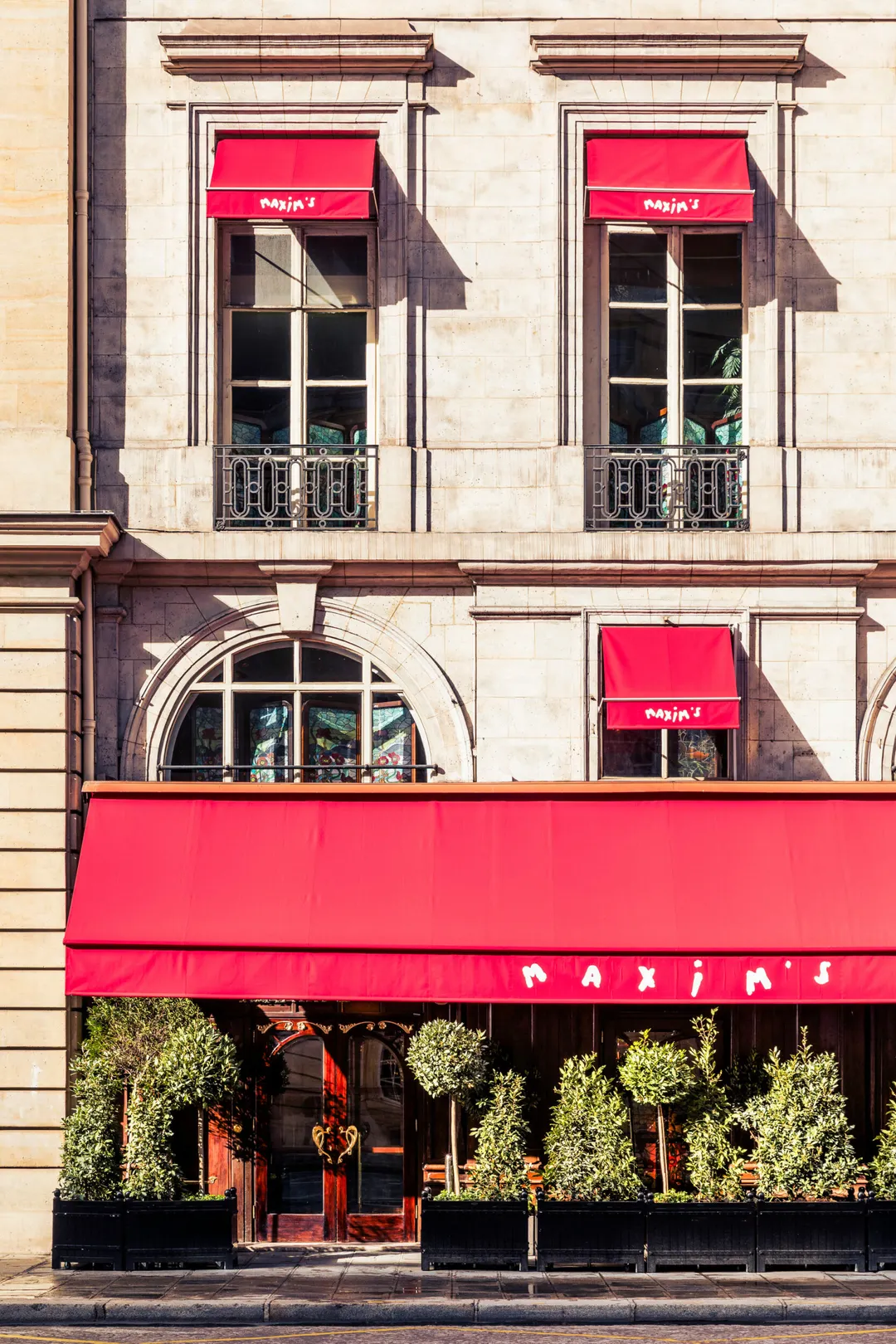 Maxim's Restaurant Bar Paris
