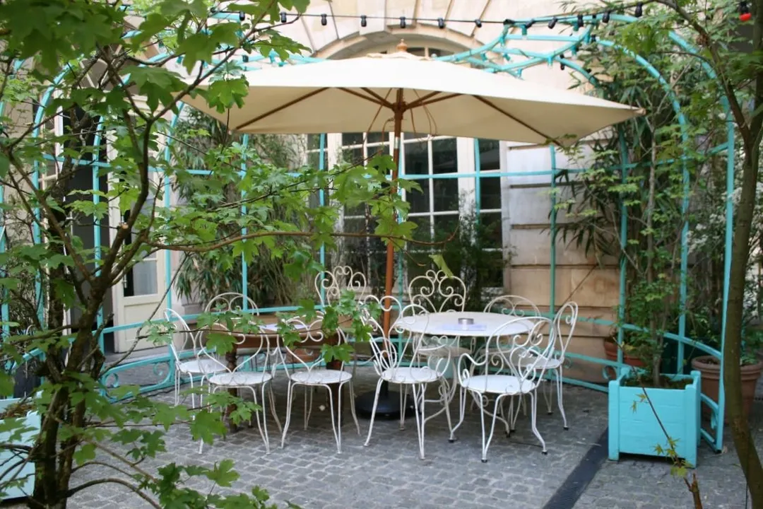 Le Jardin Municipal Bar Restaurant Paris