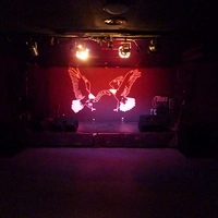 L'Espace B