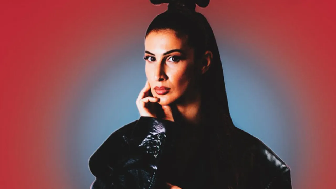 LYNA MAHYEM