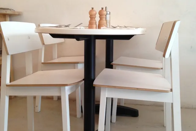 Le Café Madam