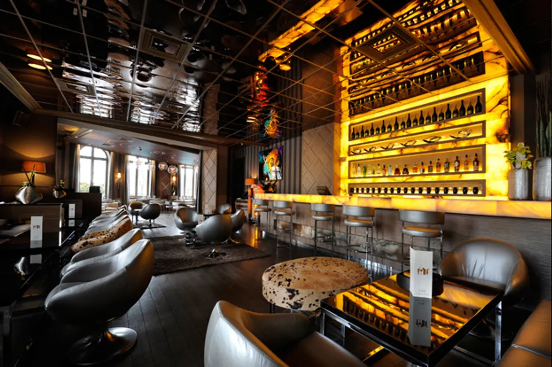 L'Arc Club Restaurant Bar Paris