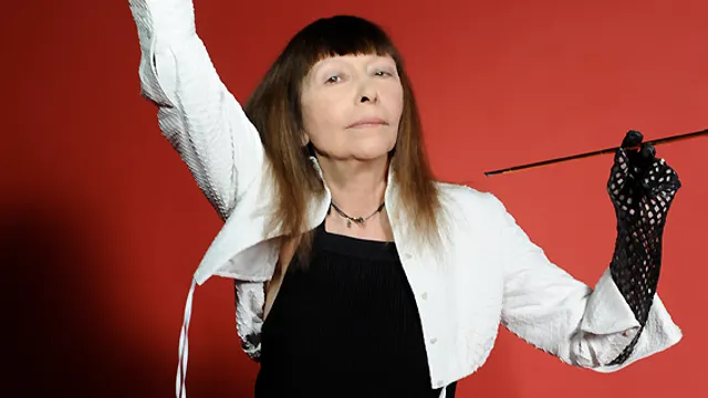 Brigitte Fontaine en acoustique