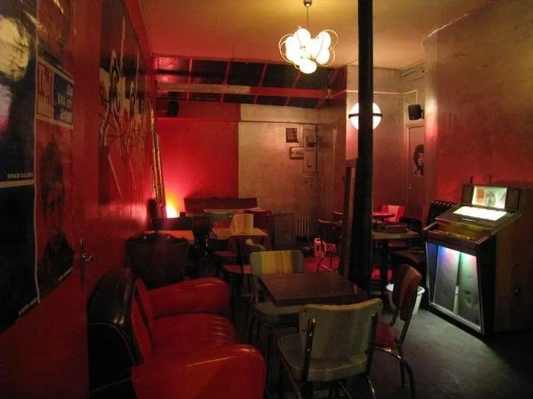 L'UFO Bar Paris
