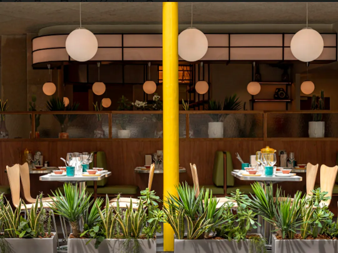 Cali Uptown Restaurant Paris