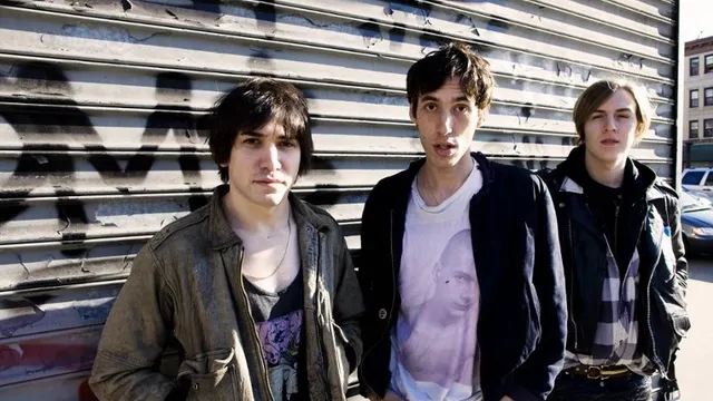 The Virgins en concert