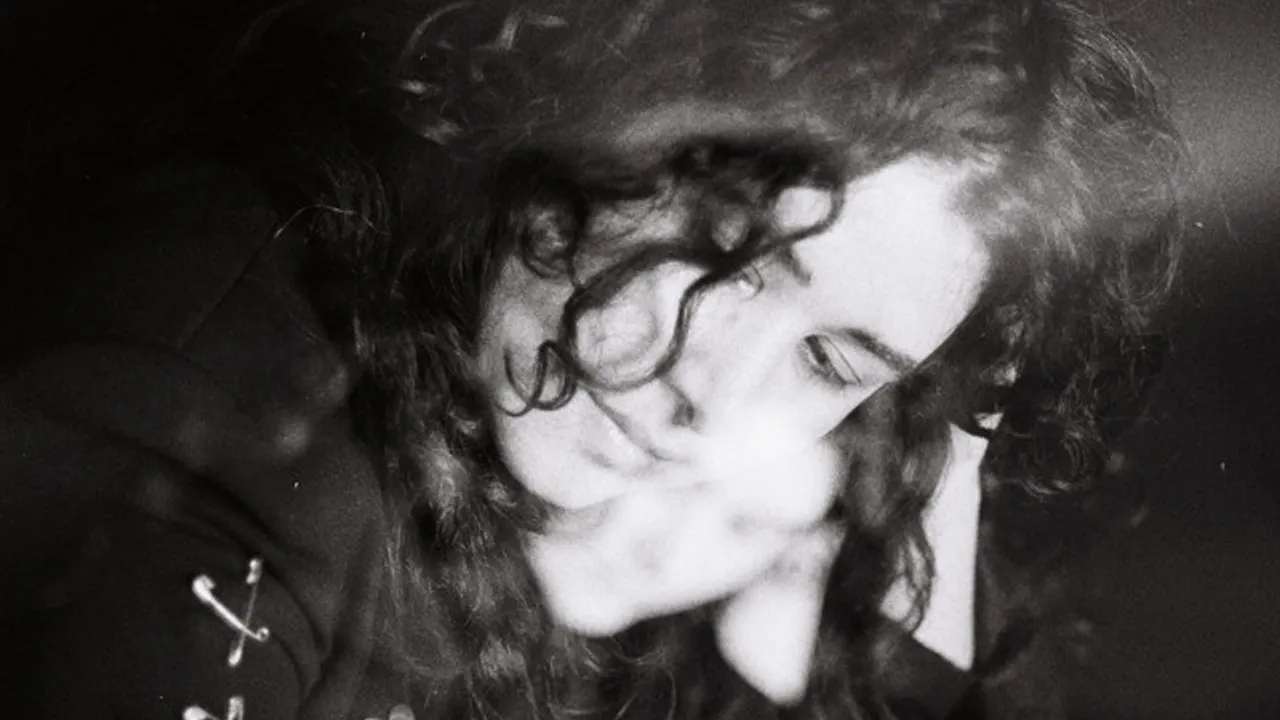 Eleanor friedberger + Sara Hartman