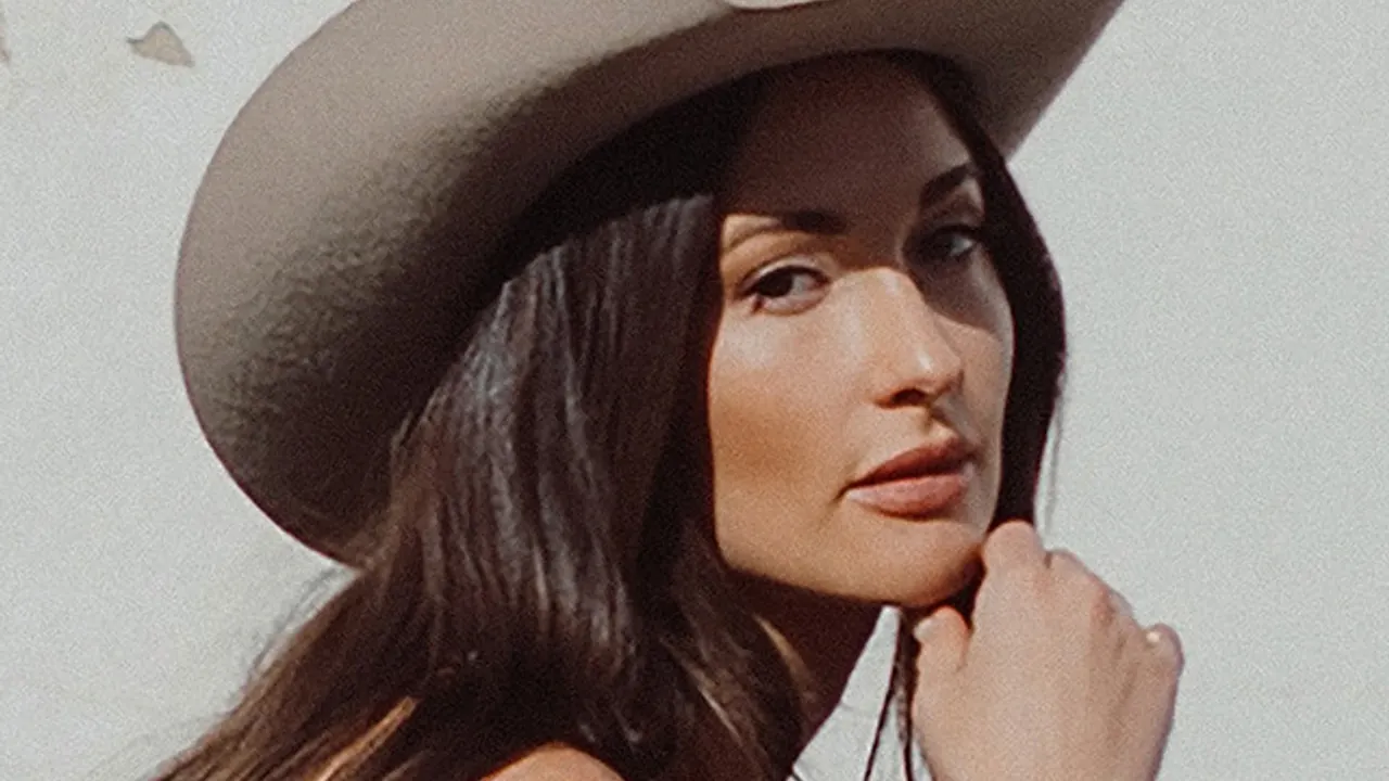 Kacey Musgraves - Middle of Nowhere Tour