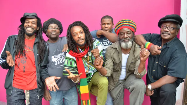 The Gladiators feat droop lion