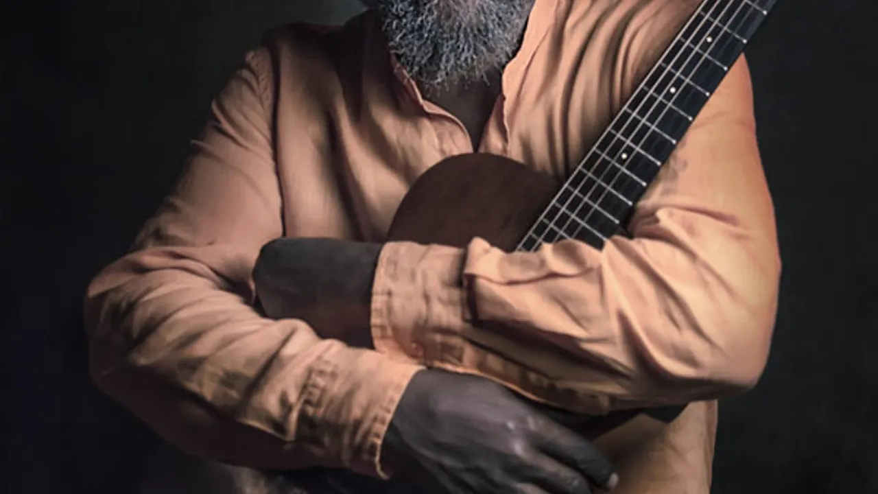 Clinton Fearon & the Boogie Brown Band