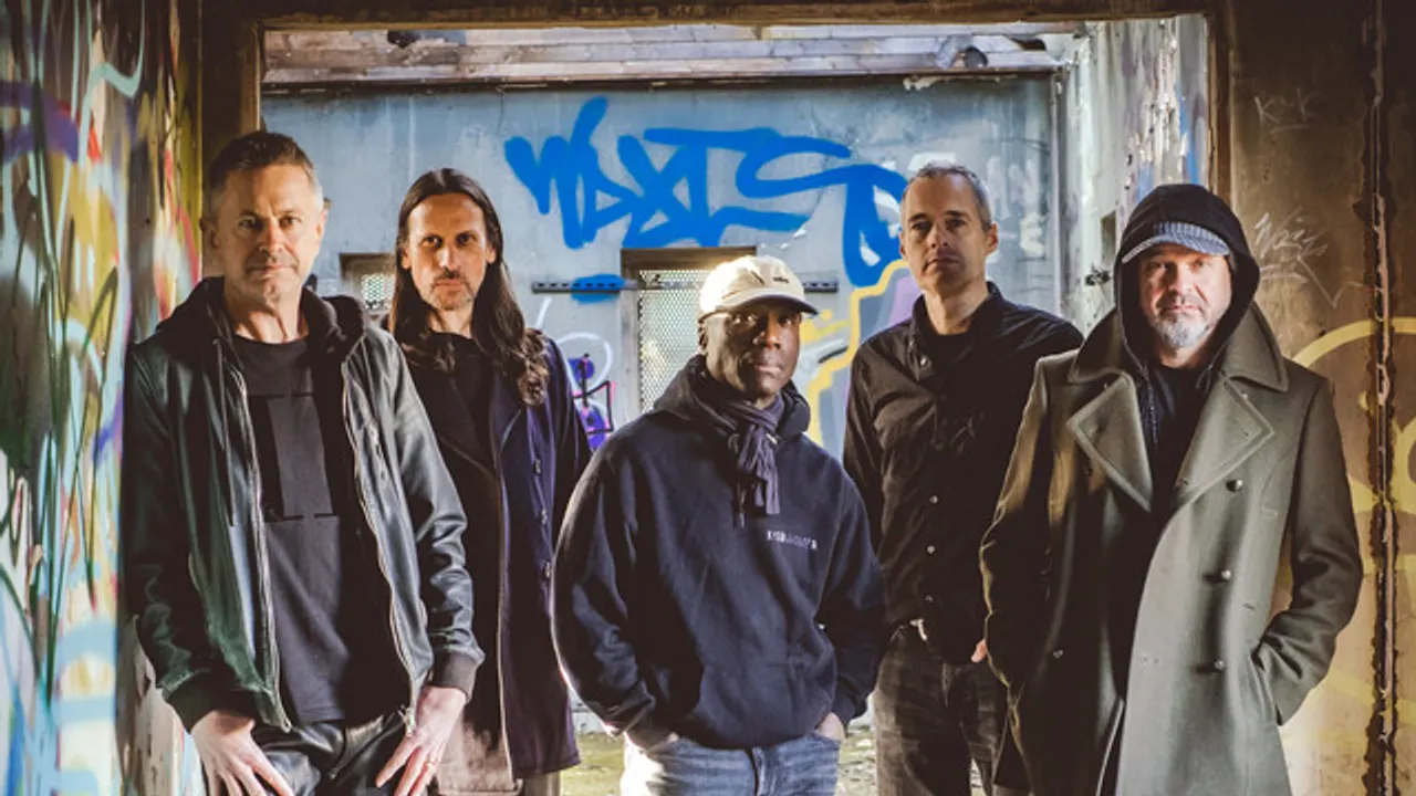Threshold « 25th Anniversary of 'hypothetical' Tour 2026 »