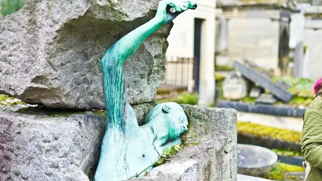 Les Sculptrices du Père Lachaise
