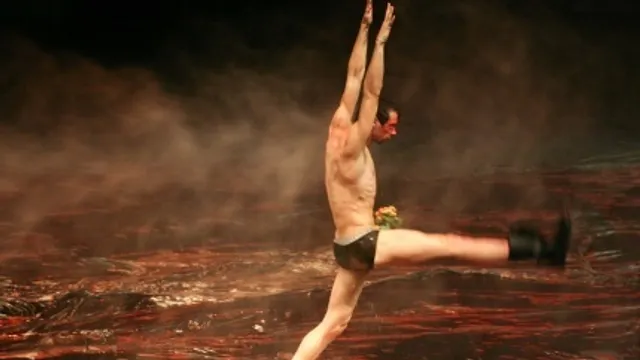 The Old King - les Ballets C de la B,  M. Moreira et R. Runa