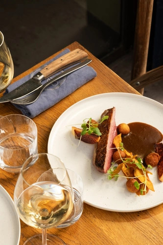 Deux Restaurant Paris