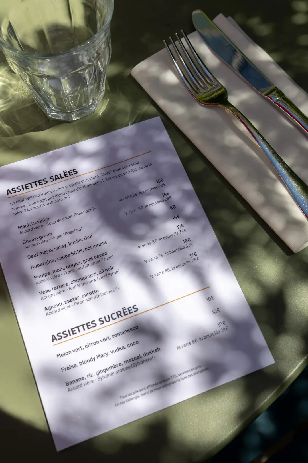 Café Grand Quartier Restaurant Paris