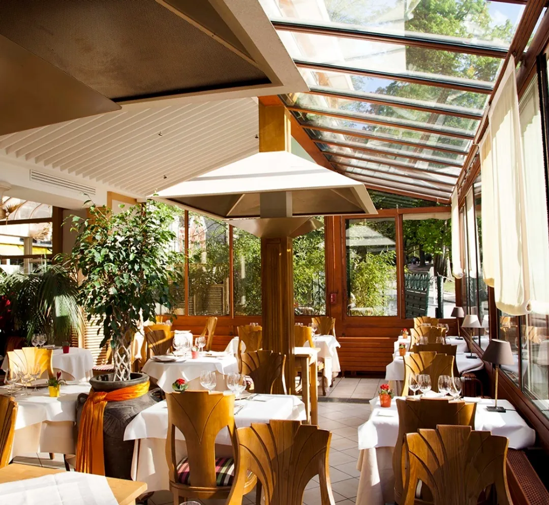 Le Pavillon Montsouris Restaurant Paris