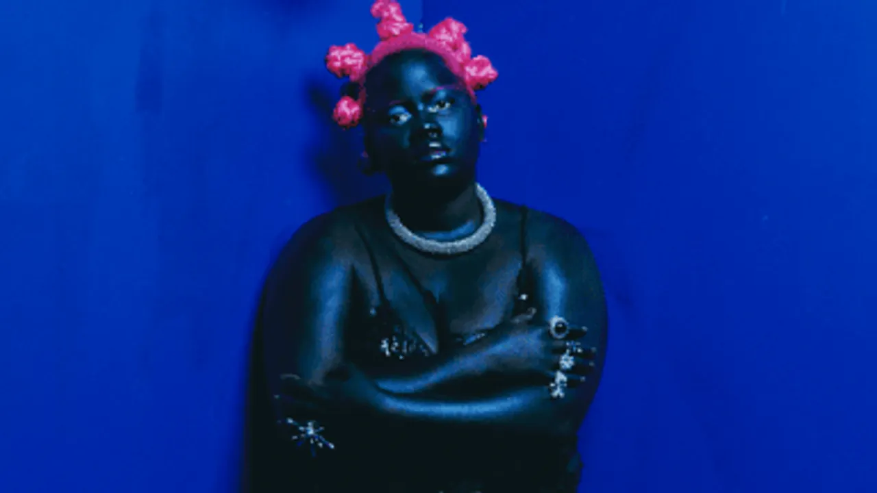 Uzi Freyja + Twende Pamoja