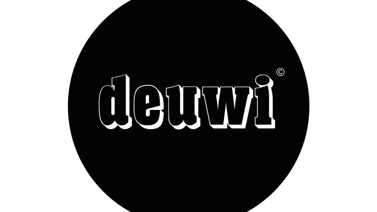 DEUWI x SCRED Connexion - Village Rasta Showcase/Open-Mic/Graff'