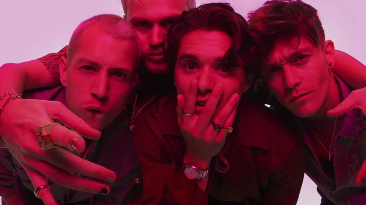 THE VAMPS