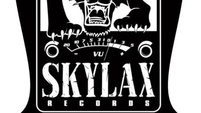 Chez moune with skylax all night long