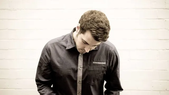 HAYDEN JAMES au Badaboum