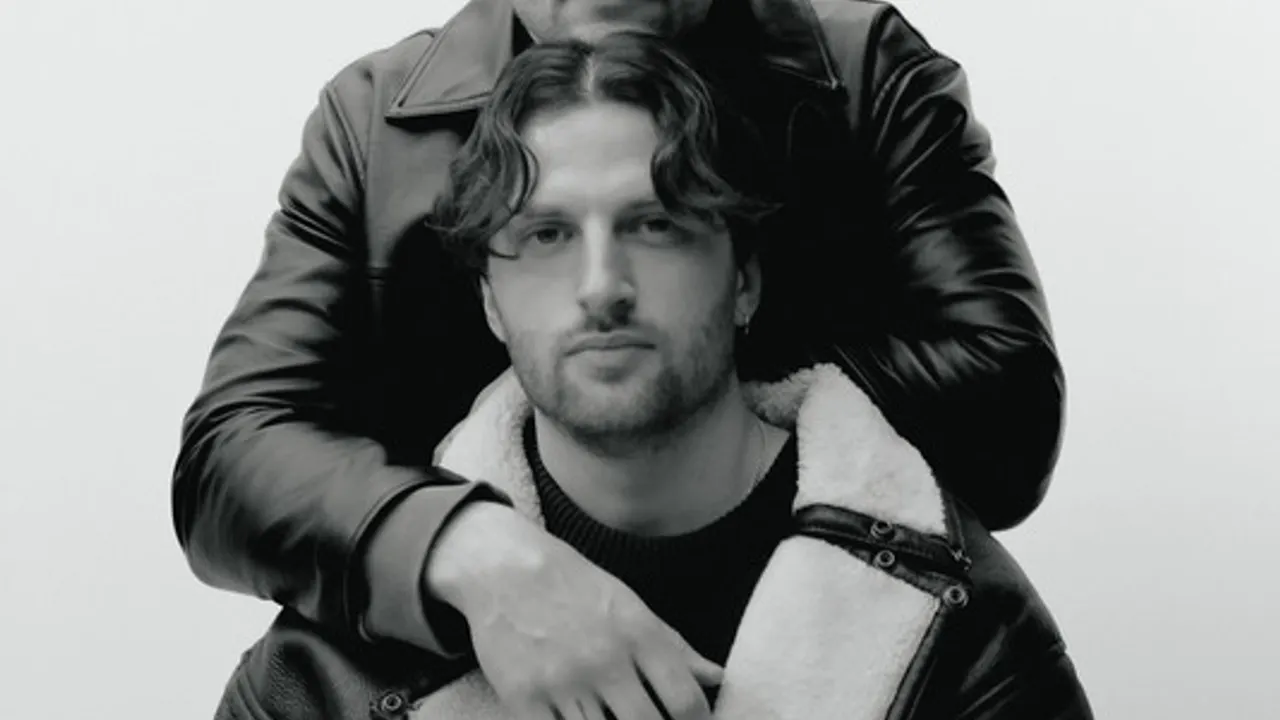 66.Hell : Bours?, Christie, Delano Legito & Glaskin
