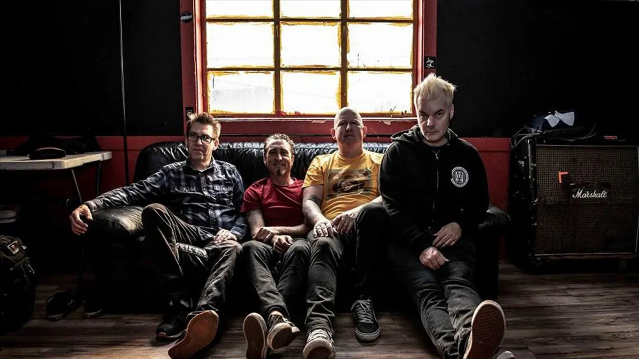 Good Riddance w/ Meantime, Vargouille