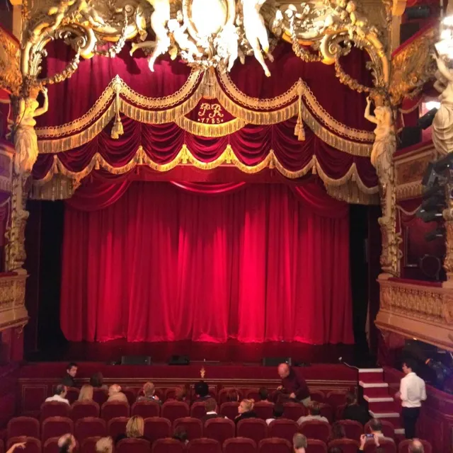 Théâtre L