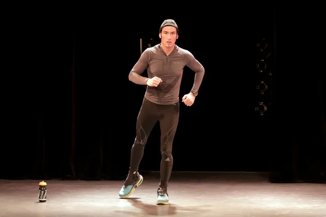 La tragédie du dossard 512 : marathon du rire avec Yohann Métay à la Comédie de Paris