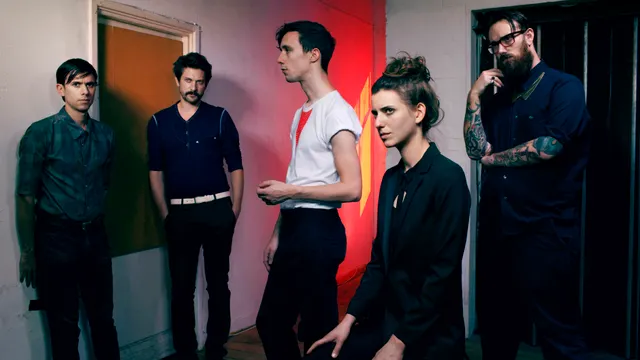 Fanfarlo + guests