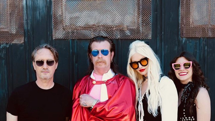 EAGLES OF DEATH METAL