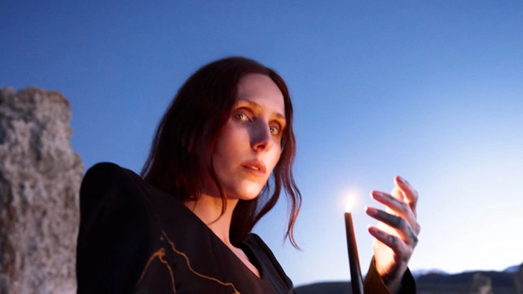 Chelsea Wolfe au trabendo