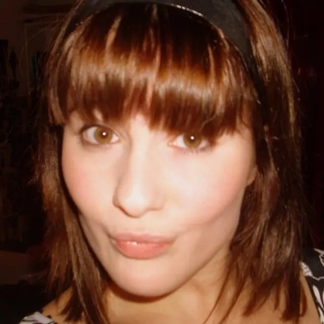 Elodie L