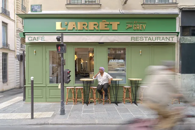 L'Arret by The Grey