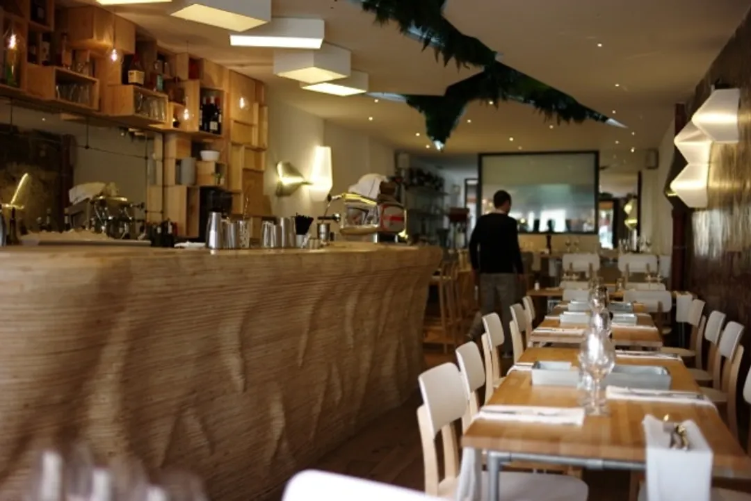 La Faille Restaurant Bar Paris