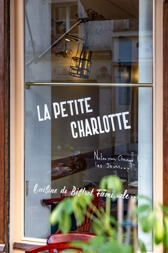 La Petite Charlotte Restaurant Paris