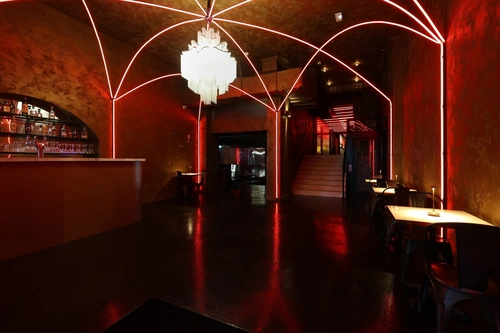 La Fav Restaurant Club Bar Paris