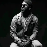 Ozay Moore