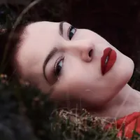 Chrysta Bell
