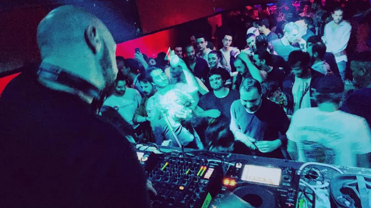 AFTER De LUXE - ADIBU & Guest