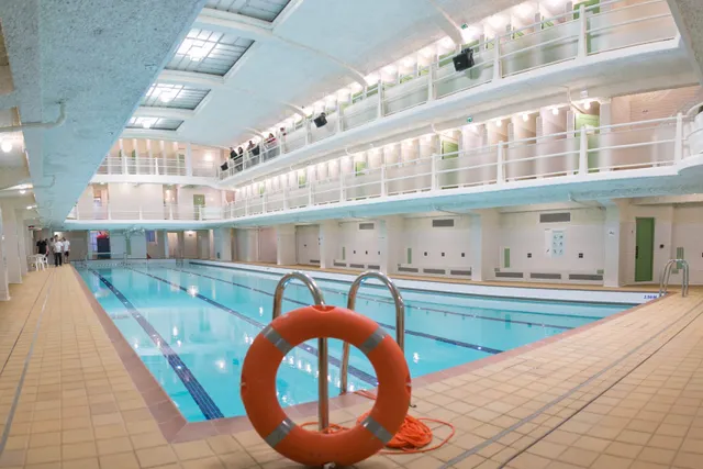 Piscine des Amiraux