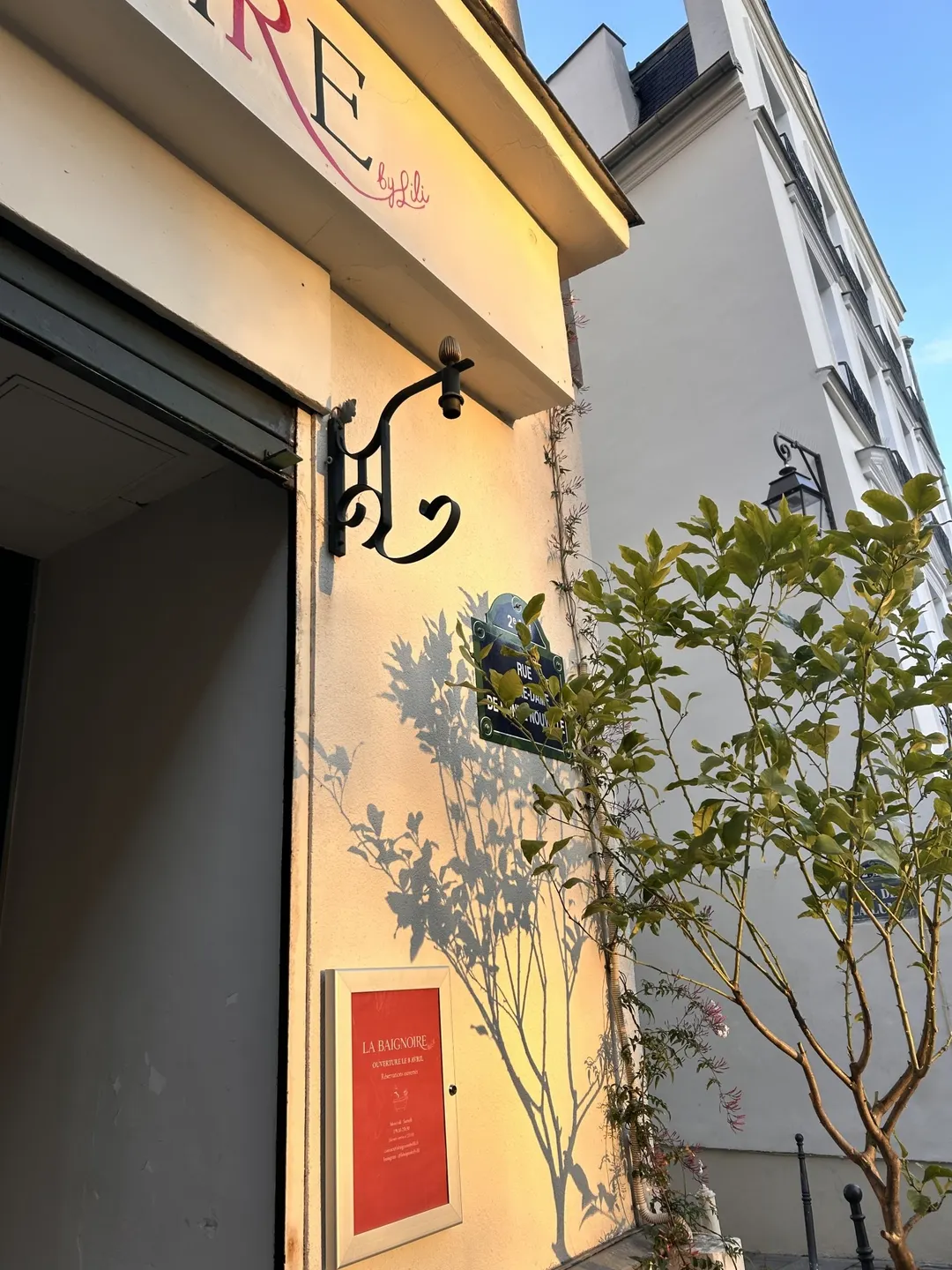 La Baignoire by Lili Restaurant Paris