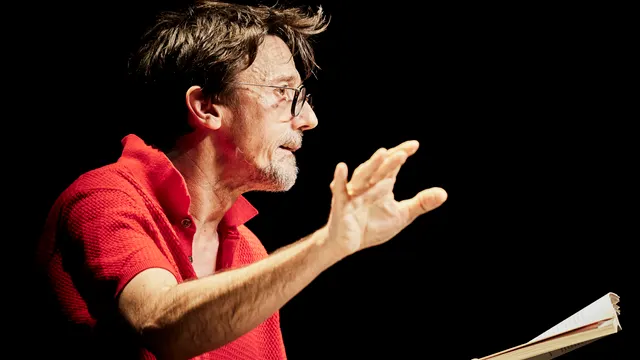 Festival ZOOM #9 / Carte blanche à Stanislas Nordey / Debout, la joie de David Léon