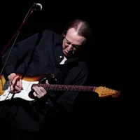 Michael Landau