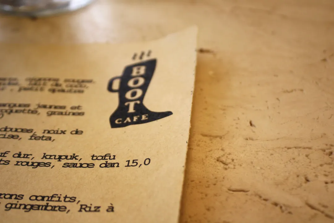 Boot Café Restaurant Paris
