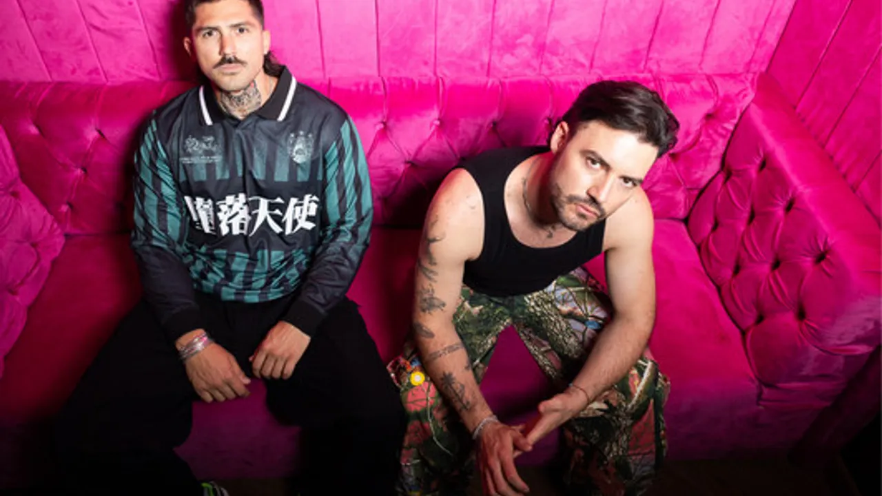 Tom & Collins, Axel Rey At Alma Club