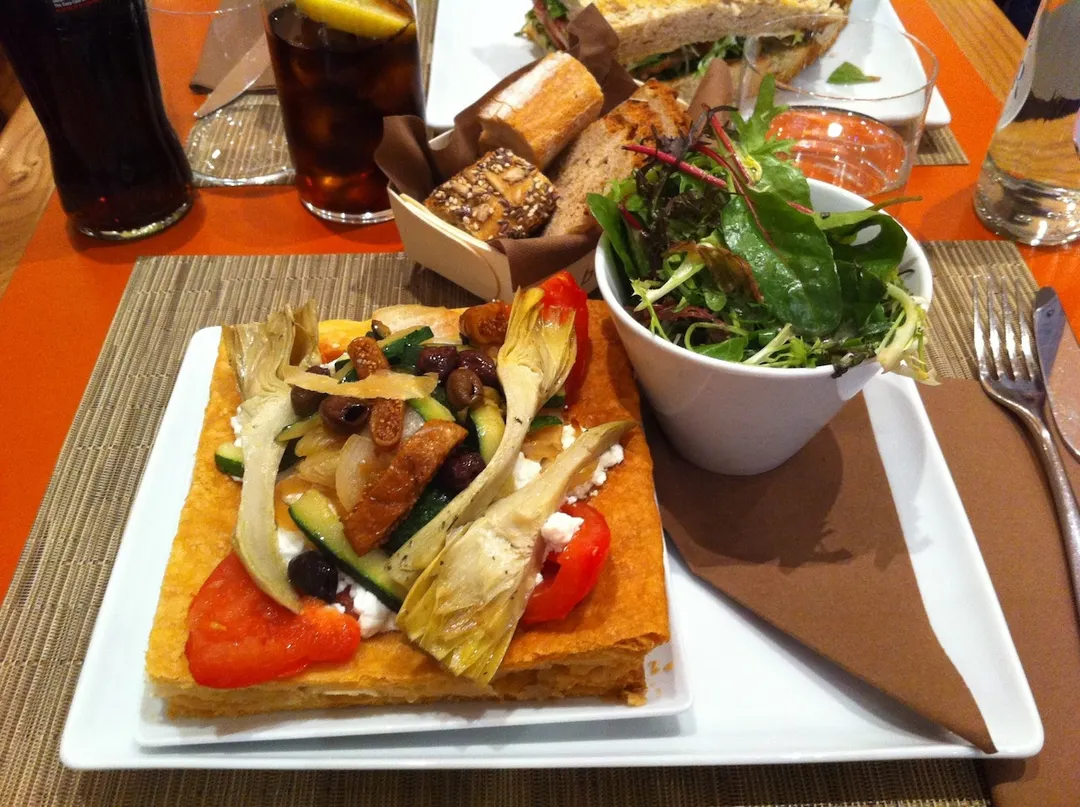 Bread and Roses Restaurant Paris