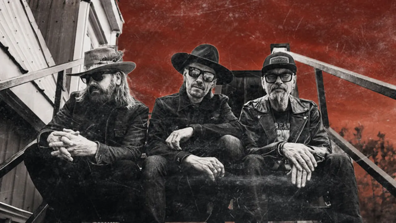THE ROAD HAMMERS & DOC WALKER - Til' The Wheels Fall Off Tour