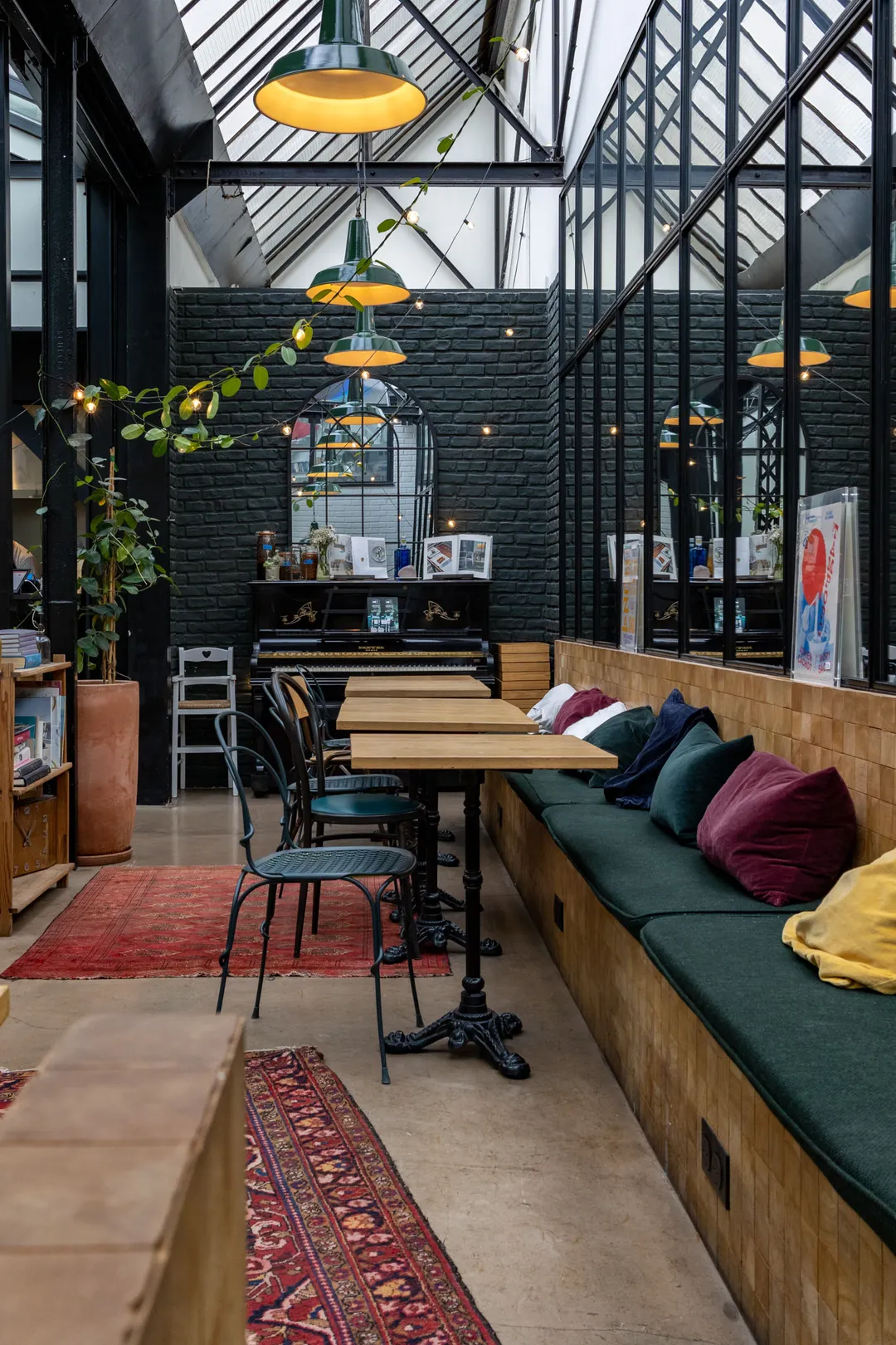 L'Entrepôt Restaurant Salle de concert Salle Galerie d'art Paris